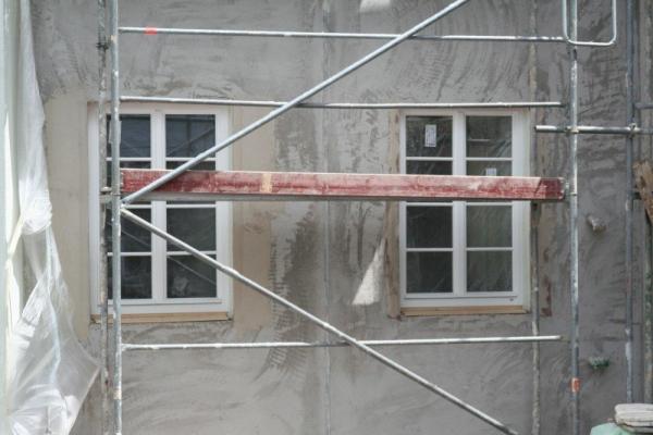 Sprossenfenster aus Holz in weiß 