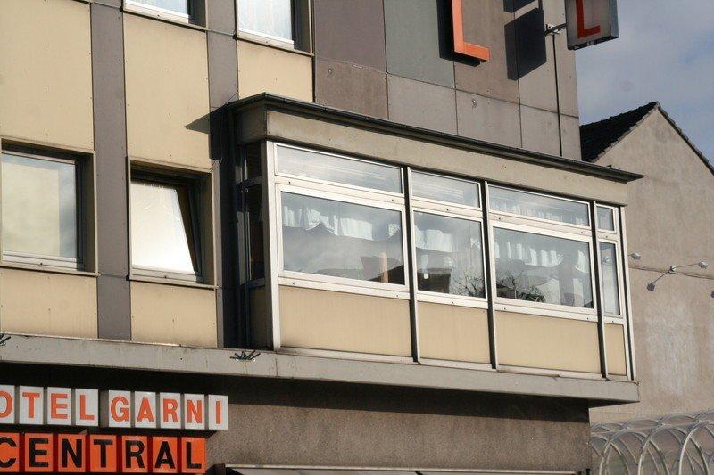 Kunststoff-Fenster für Hotel vorher
